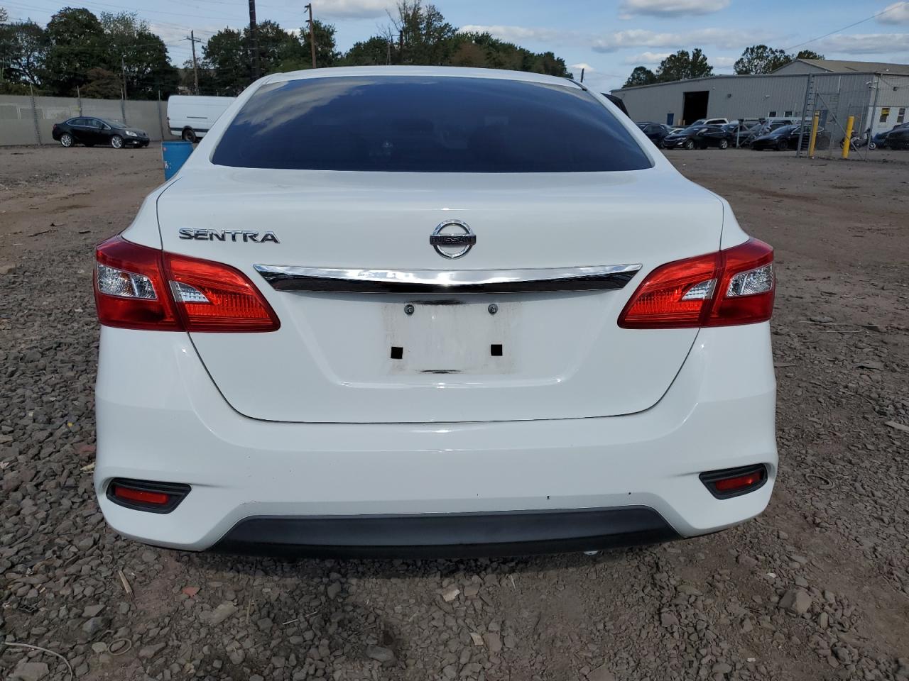 2017 Nissan Sentra S VIN: 3N1AB7AP8HY297588 Lot: 81865255