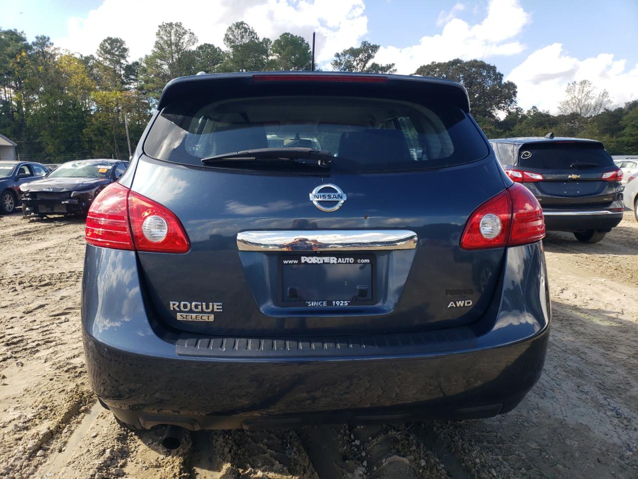 2015 Nissan Rogue Select S VIN: JN8AS5MV3FW255303 Lot: 84278955