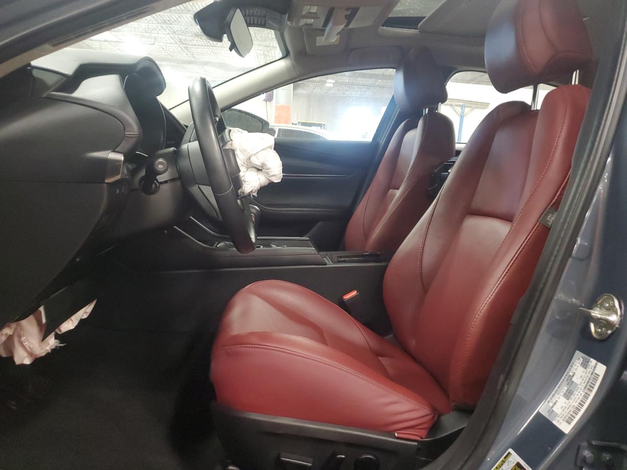 2024 Mazda 3 Preferred VIN: 3MZBPBCM8RM413399 Lot: 85312995