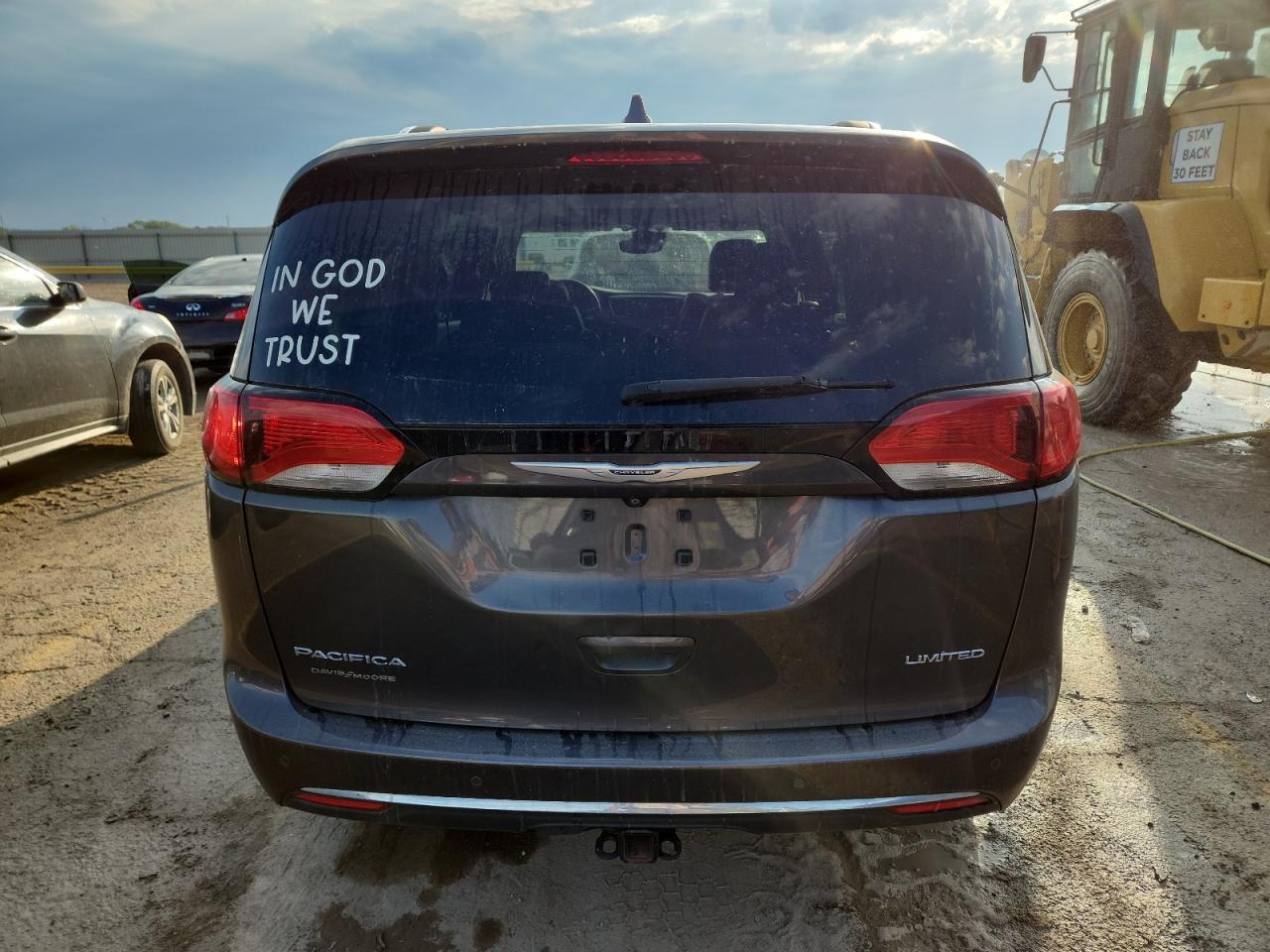 2017 Chrysler Pacifica Limited VIN: 2C4RC1GG8HR531696 Lot: 81576685