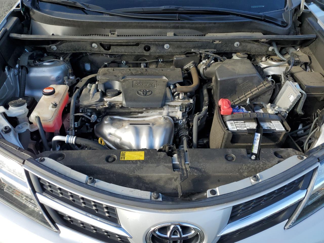 2015 Toyota Rav4 Le VIN: JTMZFREV4FJ041992 Lot: 82206695