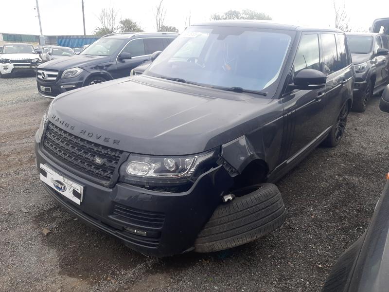 2015 LAND ROVER RANGE ROVER 4.4 SDV8 VOGUE SE 4DR AUTO for sale at Copart ROCHFORD