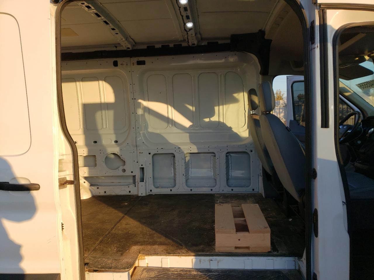 2019 Ford Transit T-250 VIN: 1FTYR2CM7KKB09713 Lot: 90405555