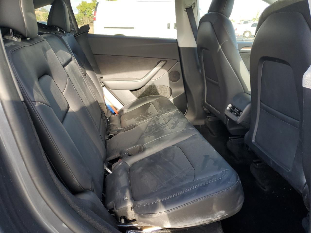 2023 Tesla Model Y VIN: 7SAYGDEE7PF601852 Lot: 82402195