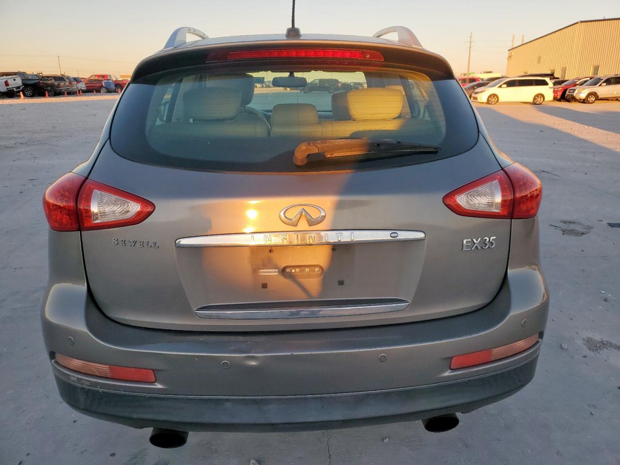 2008 Infiniti Ex35 Base VIN: JNKAJ09E28M304319 Lot: 90361475