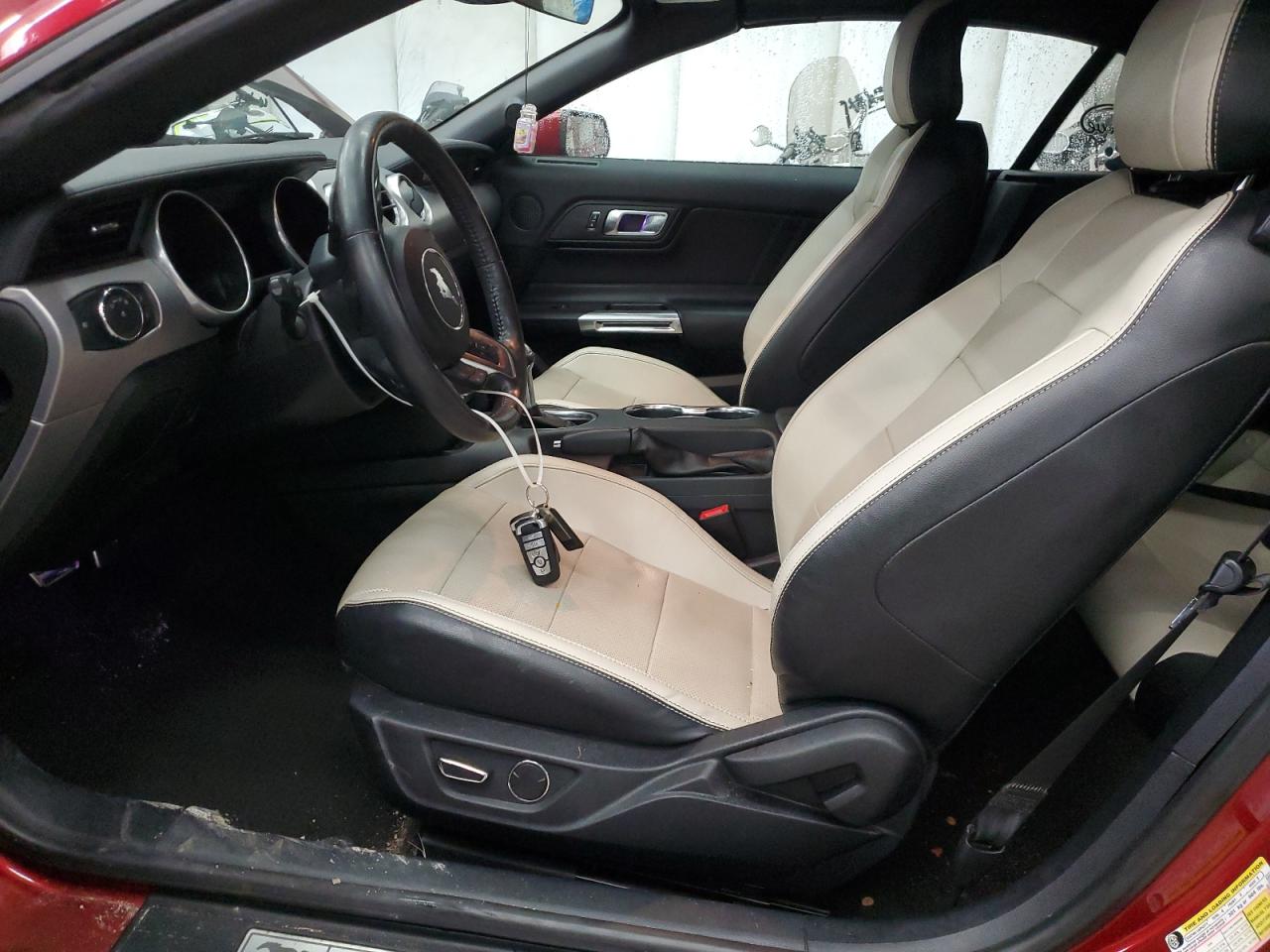 2019 Ford Mustang VIN: 1FATP8UH7K5103872 Lot: 82412685