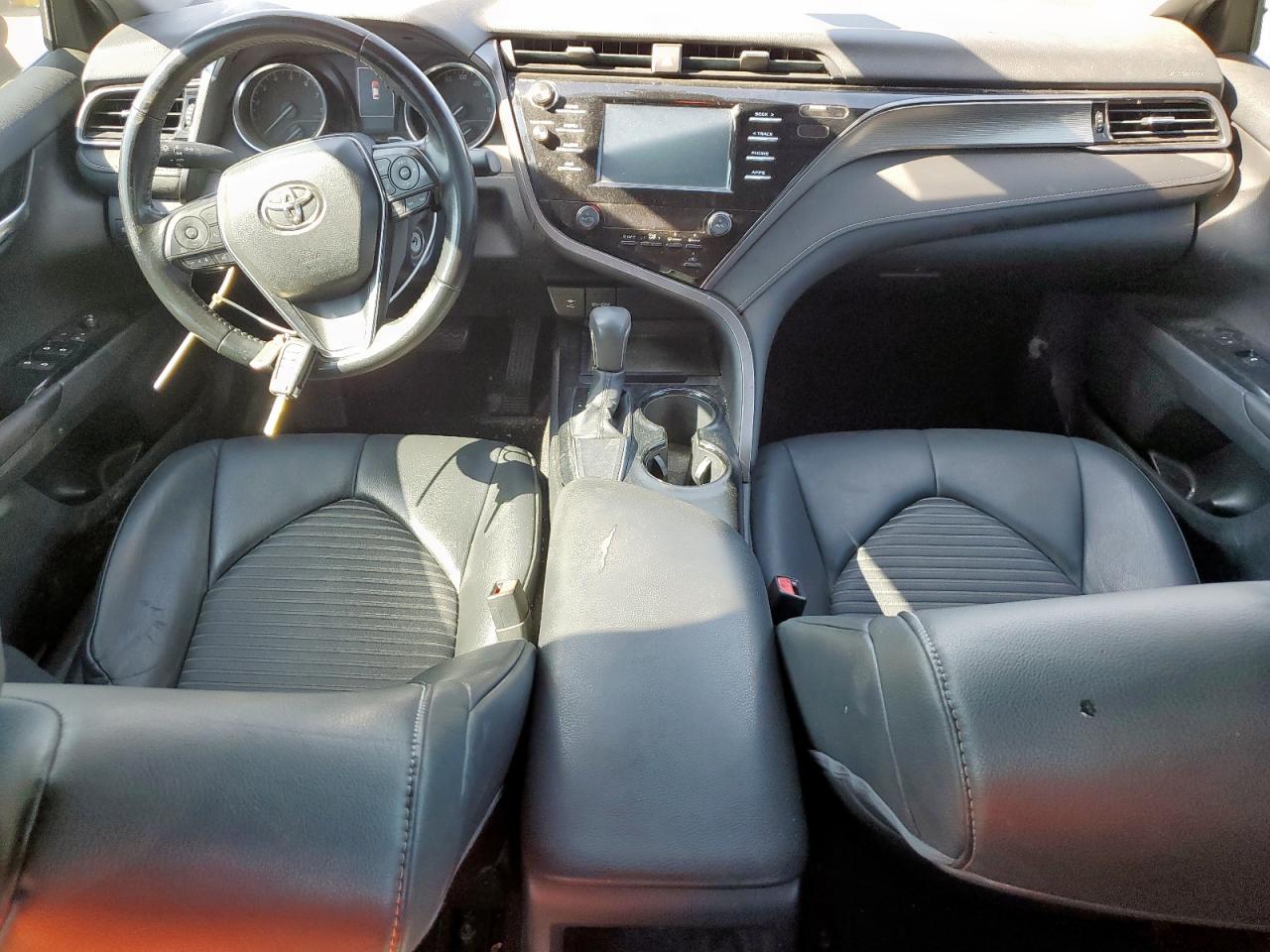 2019 Toyota Camry L VIN: 4T1B11HK0KU210574 Lot: 85492845