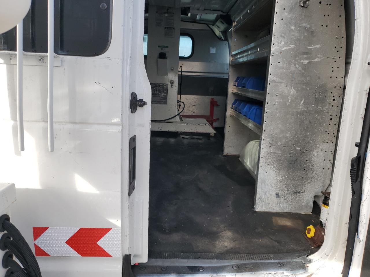 2010 Ford Econoline E350 Super Duty Van VIN: 1FTSE3EL9ADA87650 Lot: 86701435