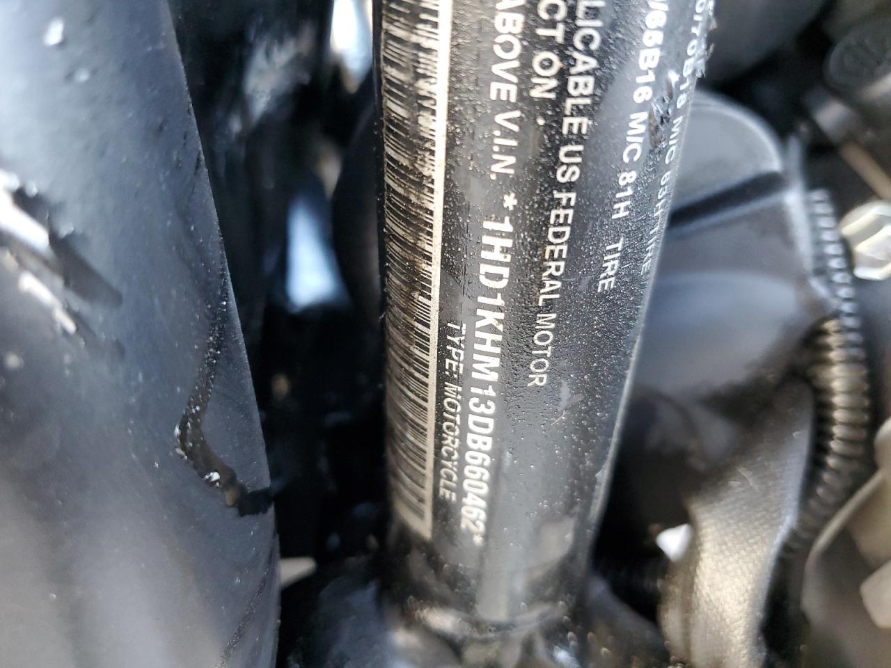 2013 Harley-Davidson Fltrx Road Glide Custom VIN: 1HD1KHM13DB660462 Lot: 85587635