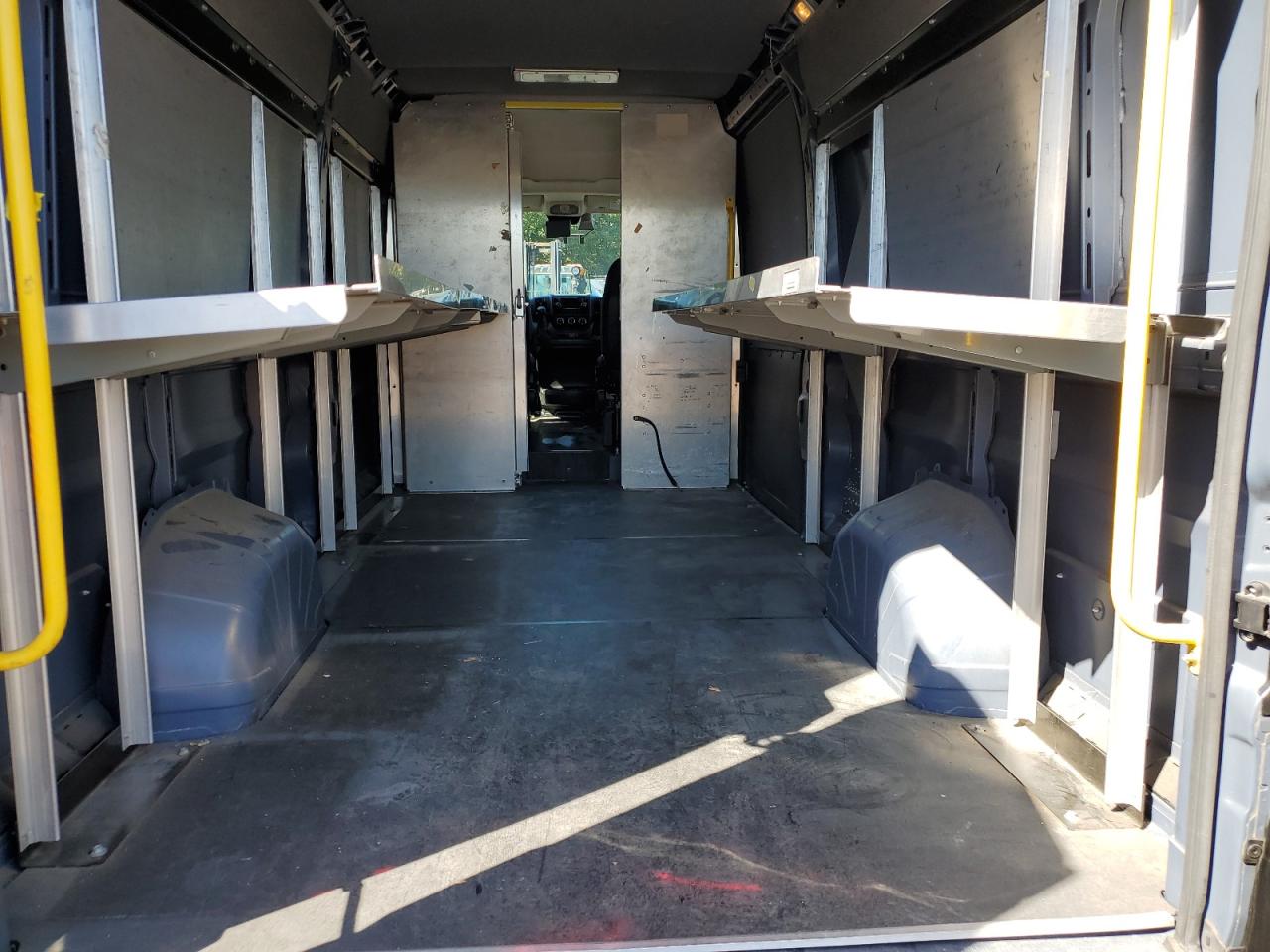 Фото: 3C6URVJG7LE129310