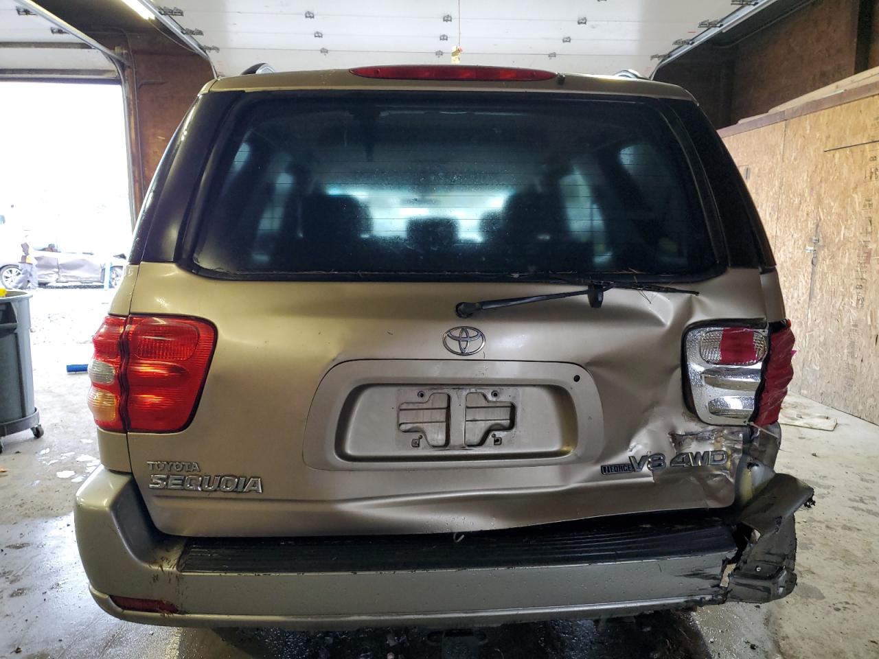 2002 Toyota Sequoia Sr5 VIN: 5TDBT44A52S068949 Lot: 82262215