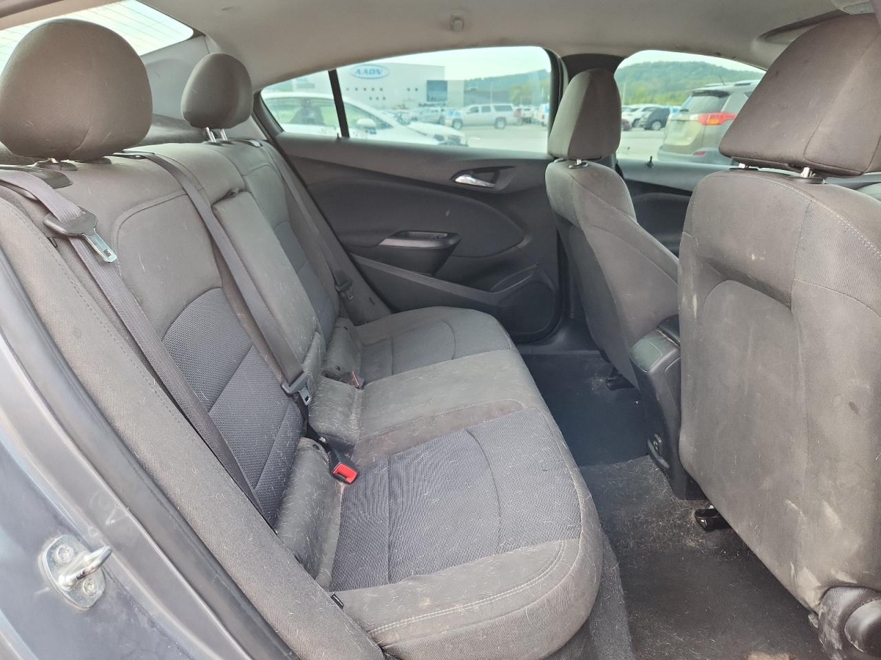 2019 Chevrolet Cruze Lt VIN: 1G1BE5SM7K7127421 Lot: 86631015