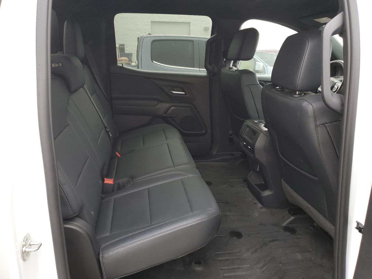 2024 Chevrolet Silverado VIN: 1GC10UED1RU201421 Lot: 85508105