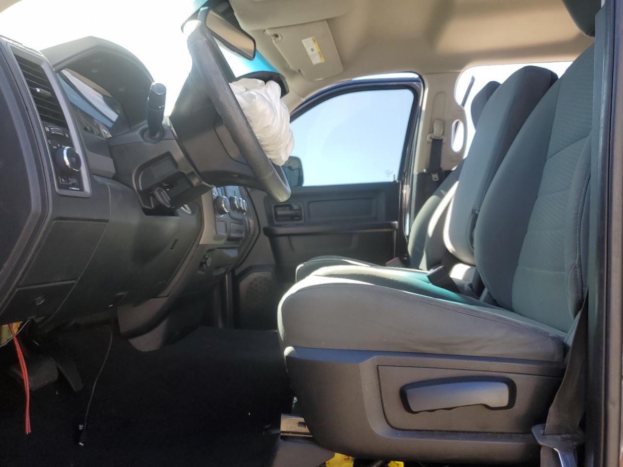 2018 Ram 1500 St VIN: 1C6RR6FT2JS101474 Lot: 85116275