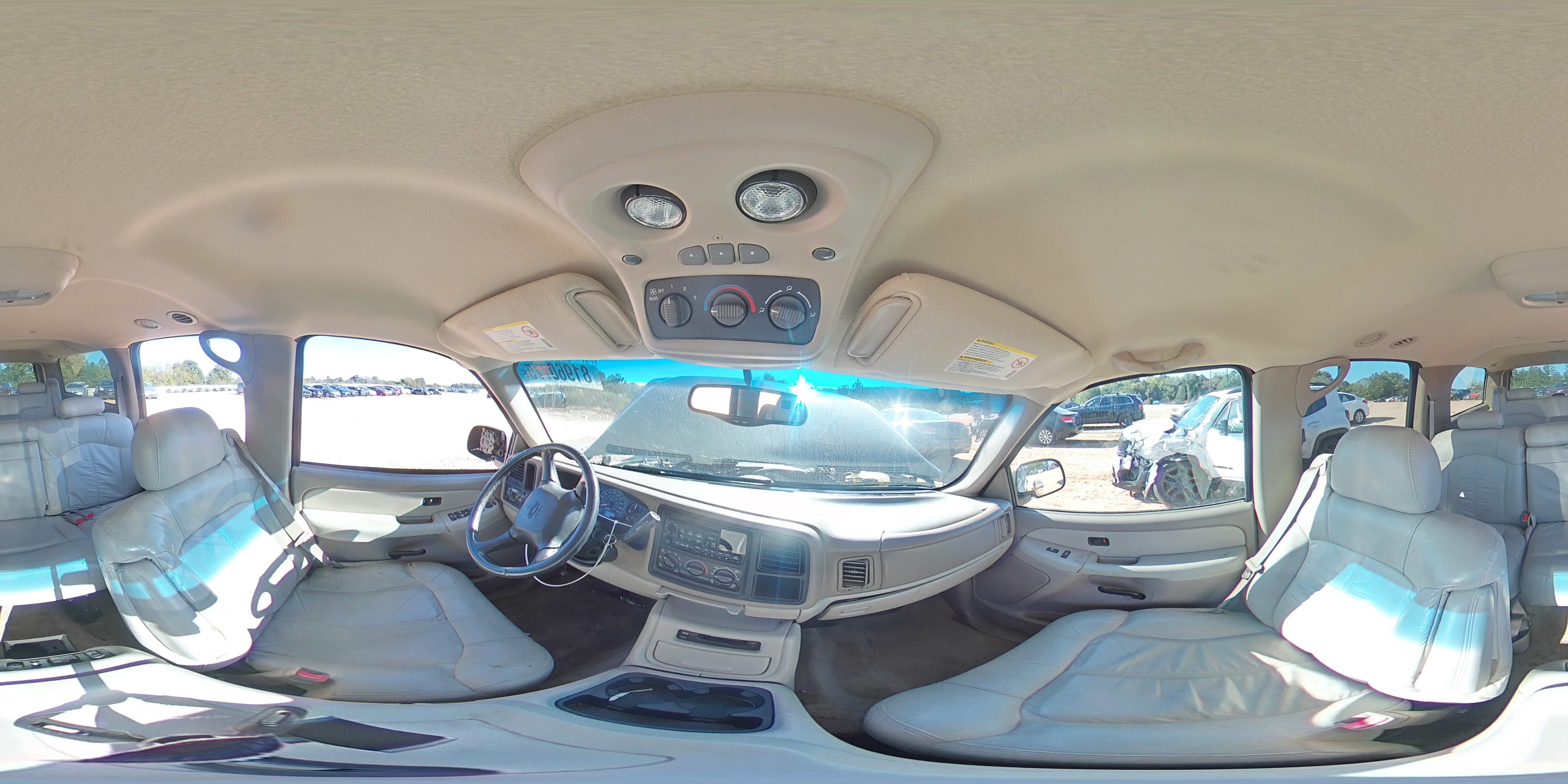 2002 Chevrolet Suburban C1500 VIN: 1GNEC16Z72J312376 Lot: 81960775