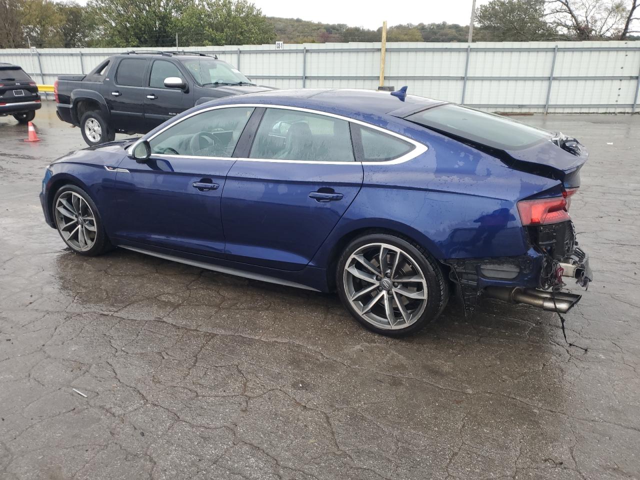 Фото: WAUC4CF53JA023786