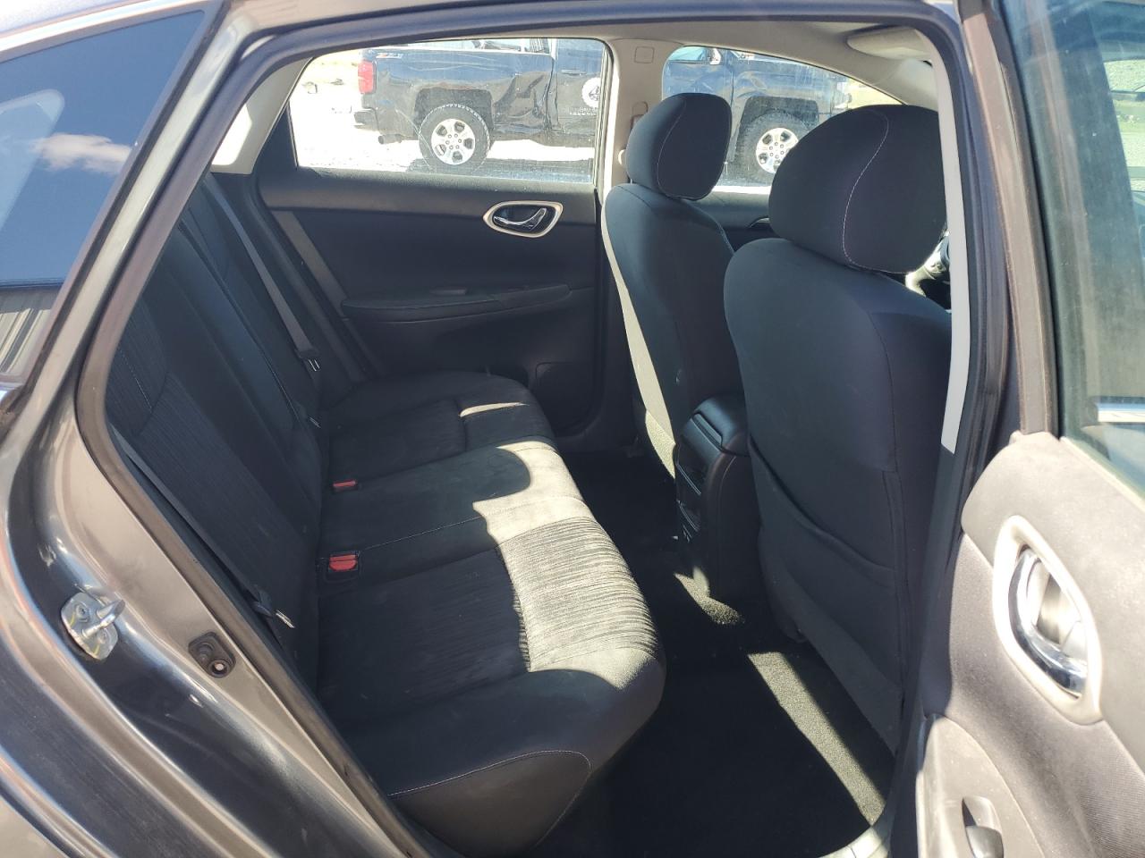 2017 Nissan Sentra S VIN: 3N1AB7AP1HL718273 Lot: 82297875