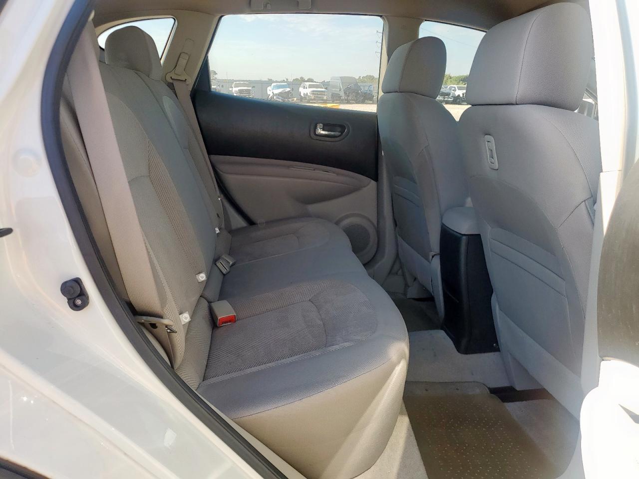 2014 Nissan Rogue Select S VIN: JN8AS5MT7EW613239 Lot: 82244095