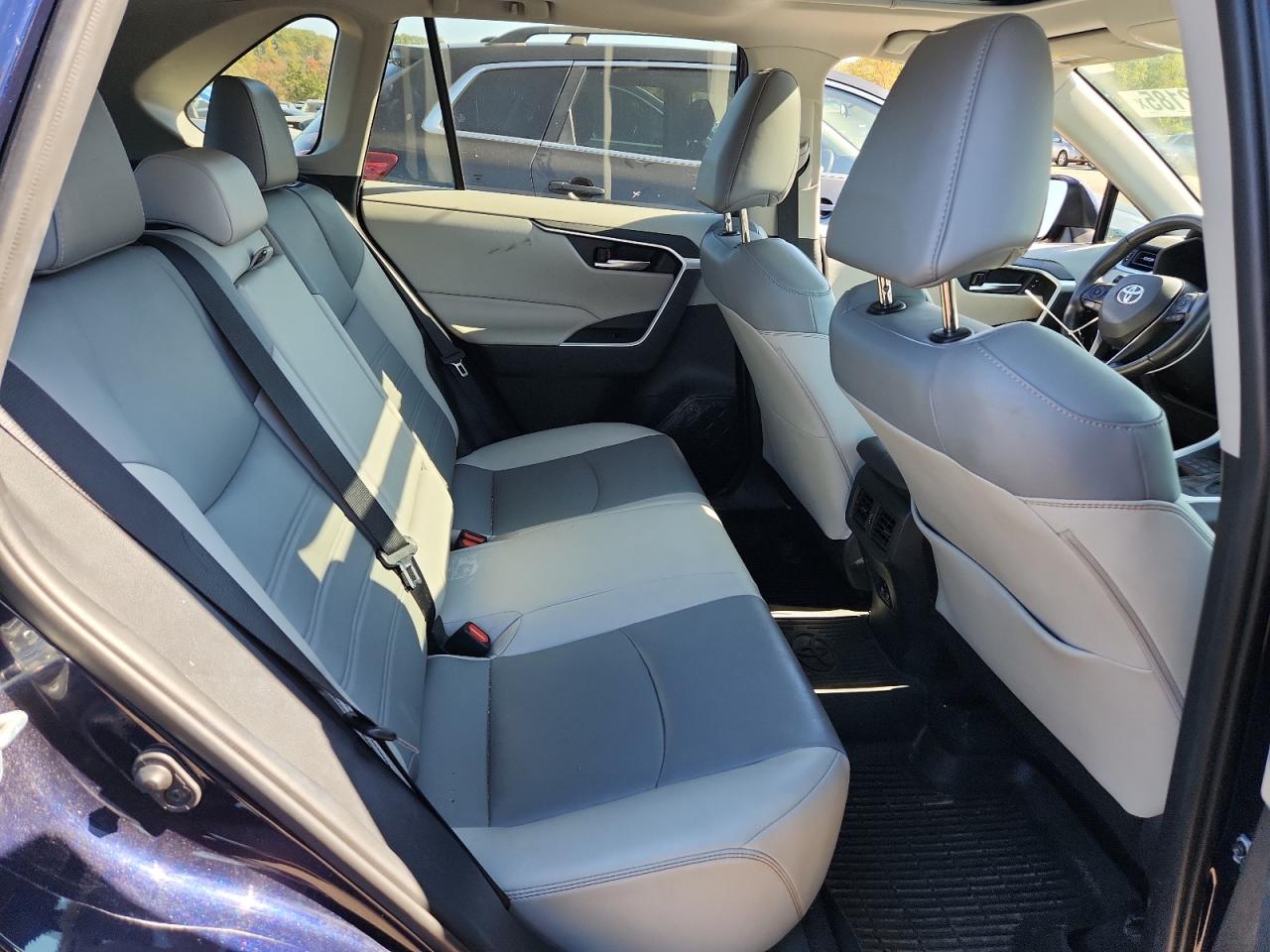 2019 Toyota Rav4 Xle Premium VIN: 2T3A1RFV3KW056201 Lot: 85332185