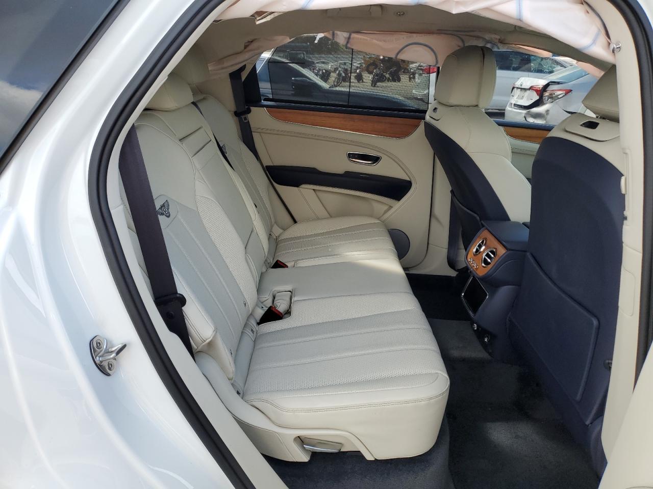2023 Bentley Bentayga VIN: SJAAT2ZV4PC023927 Lot: 85161035