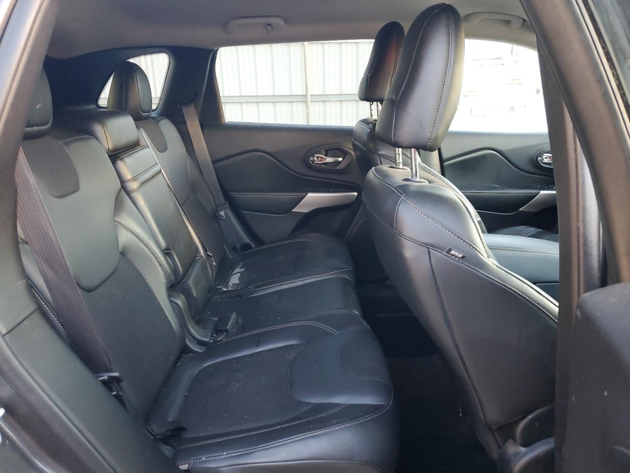 2018 Jeep Cherokee Latitude Plus VIN: 1C4PJMLB7JD622461 Lot: 82615635