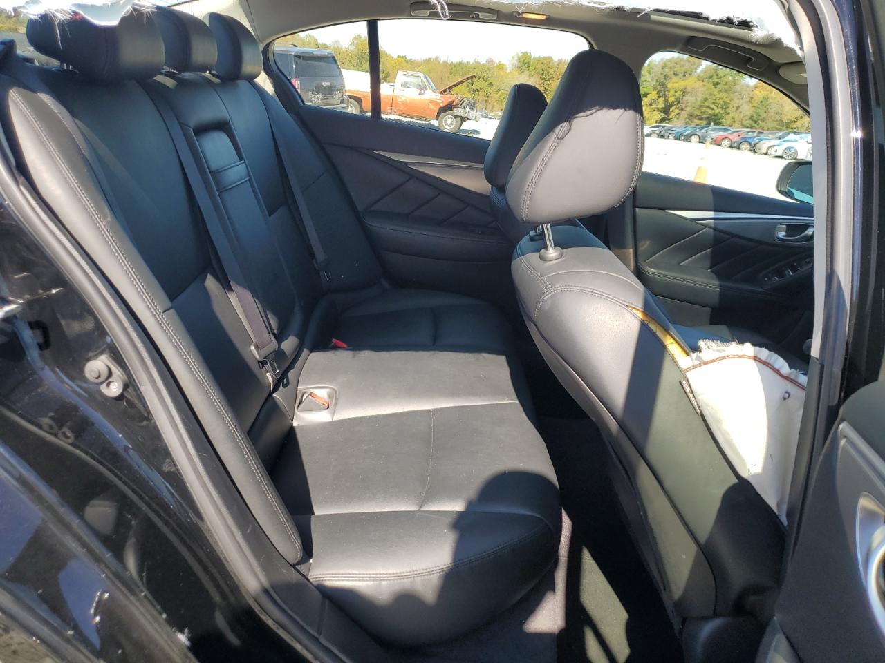 2015 Infiniti Q50 Base VIN: JN1BV7ARXFM418957 Lot: 82670995