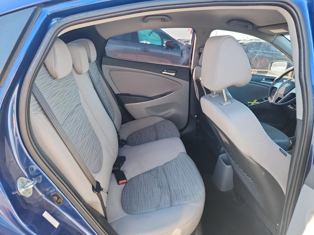 2015 Hyundai Accent Gls VIN: KMHCT4AE9FU928683 Lot: 84769425