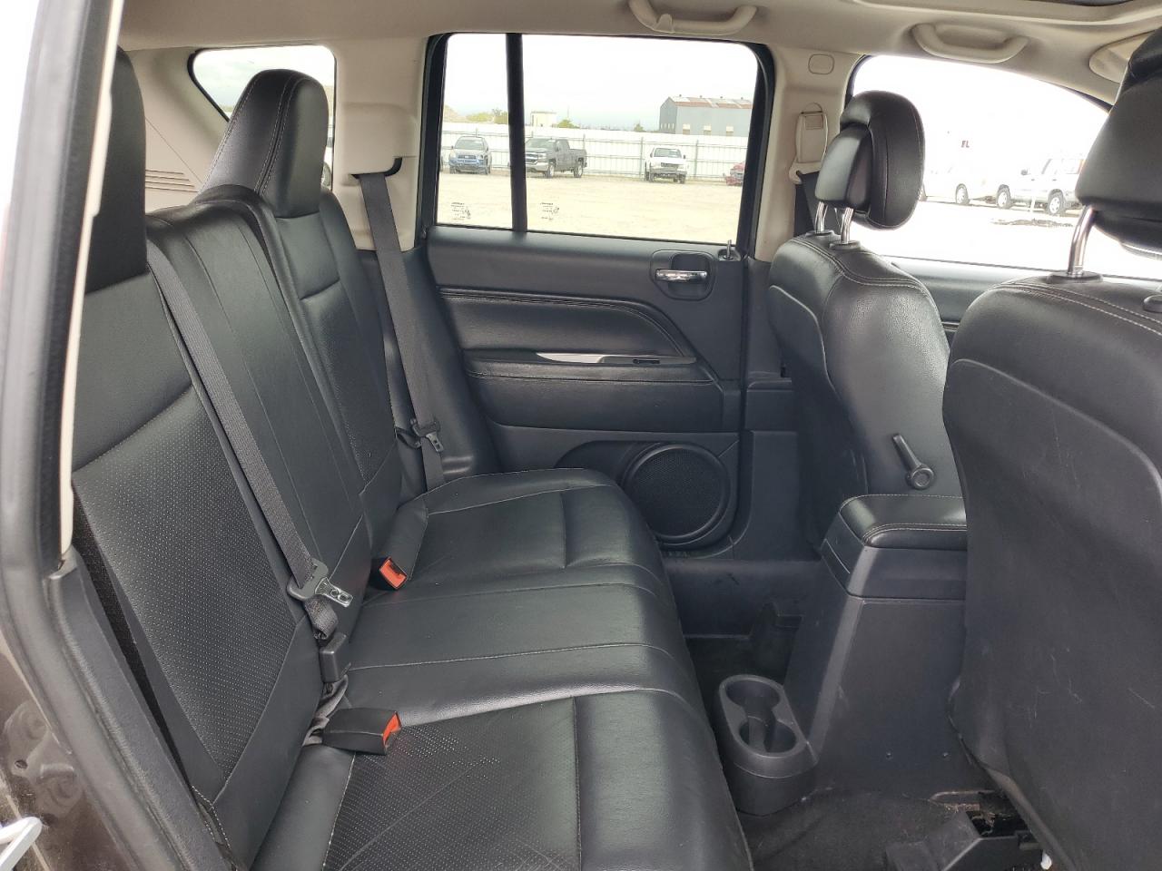 2015 Jeep Compass Latitude VIN: 1C4NJCEA3FD190948 Lot: 82388895