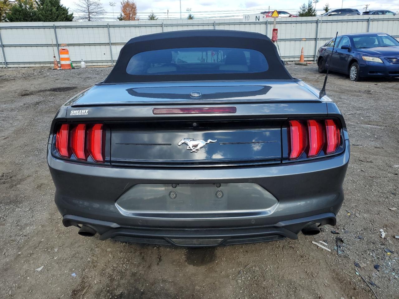 2019 Ford Mustang VIN: 1FATP8UH2K5195781 Lot: 82644735