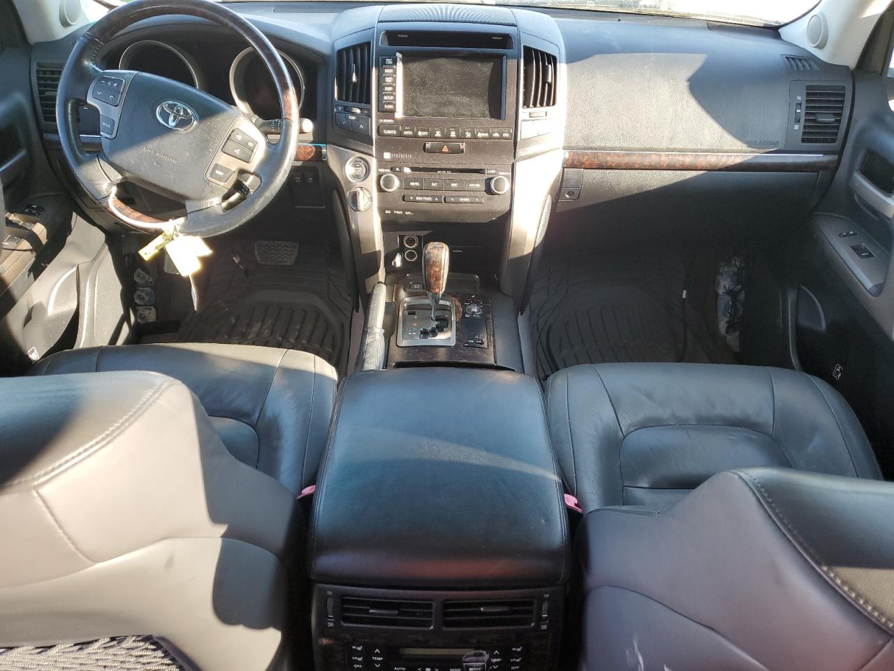 2011 Toyota Land Cruiser VIN: JTMHY7AJ5B5012033 Lot: 82410305