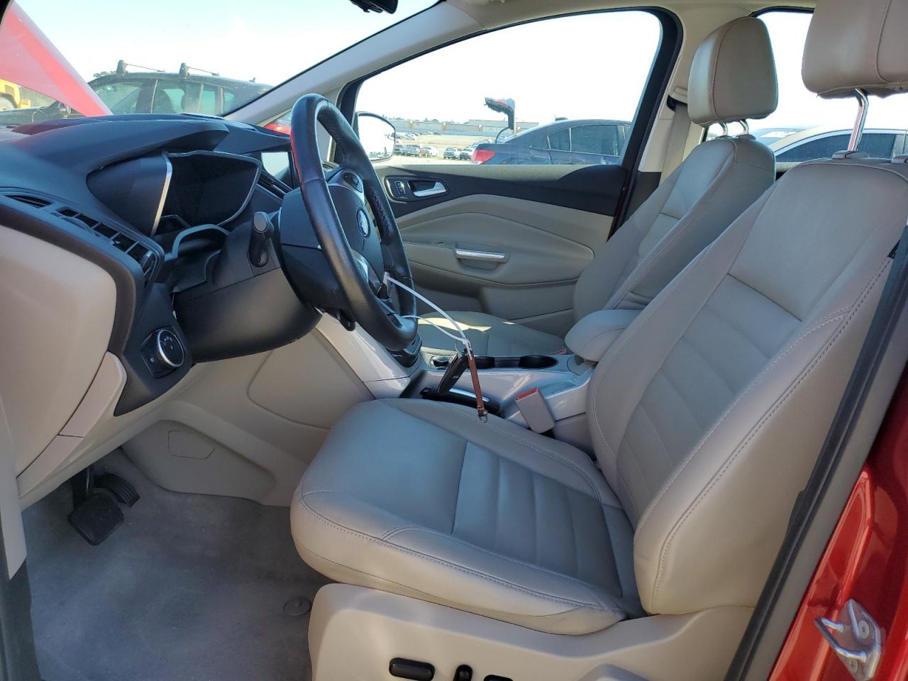 2016 Ford C-Max Premium Sel VIN: 1FADP5CU5GL120691 Lot: 82500465