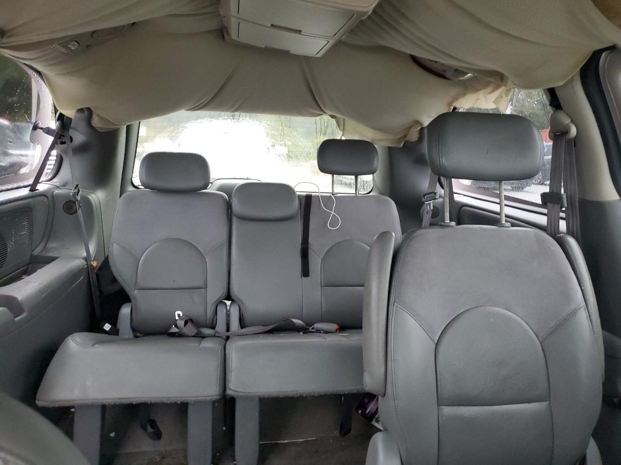 2005 Chrysler Town & Country Limited VIN: 2C8GP64L35R508105 Lot: 82533385