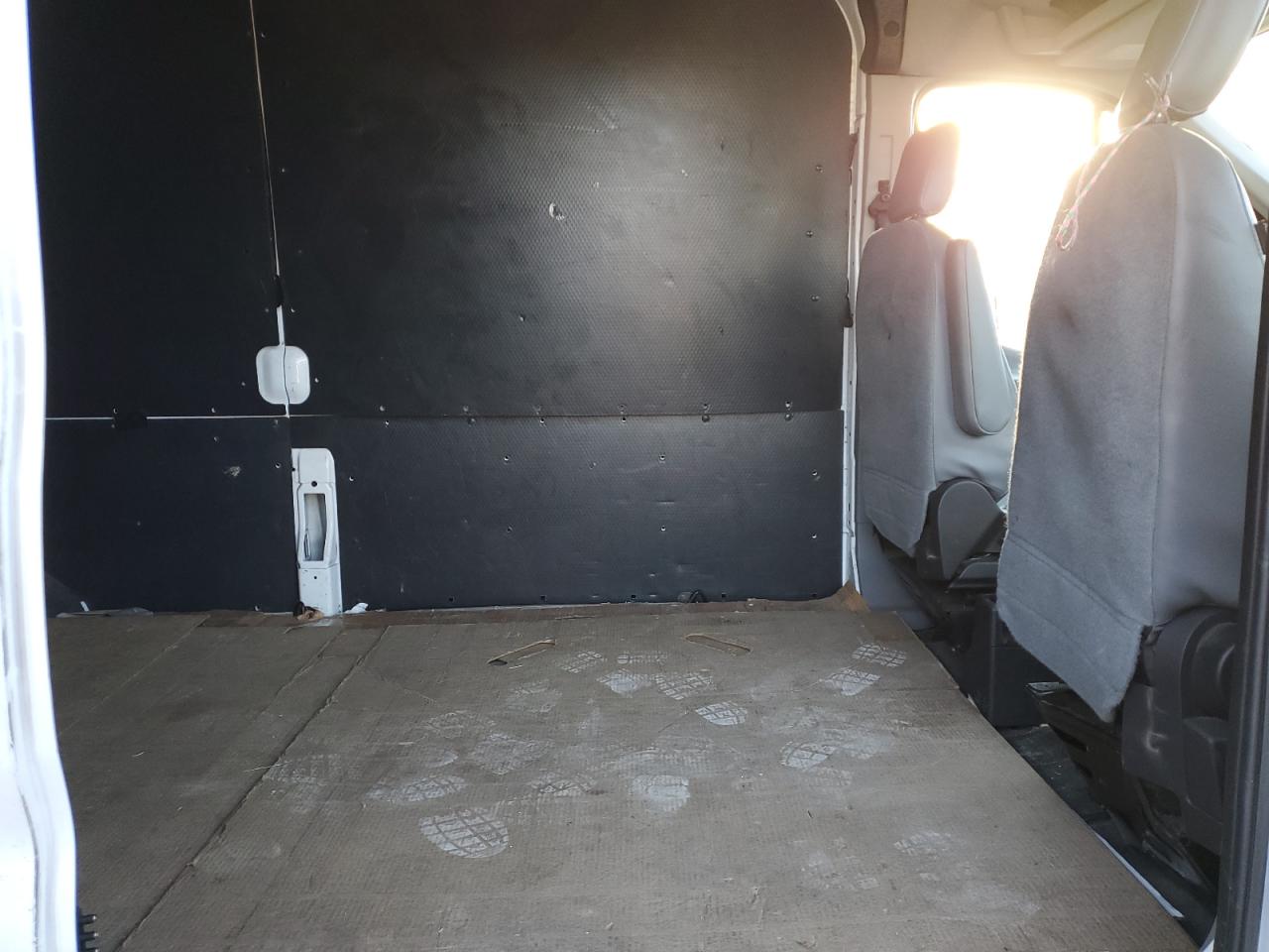 2017 Ford Transit T-250 Delivery Van VIN: 1FTYR3XG8HKA86137 Lot: 90685925