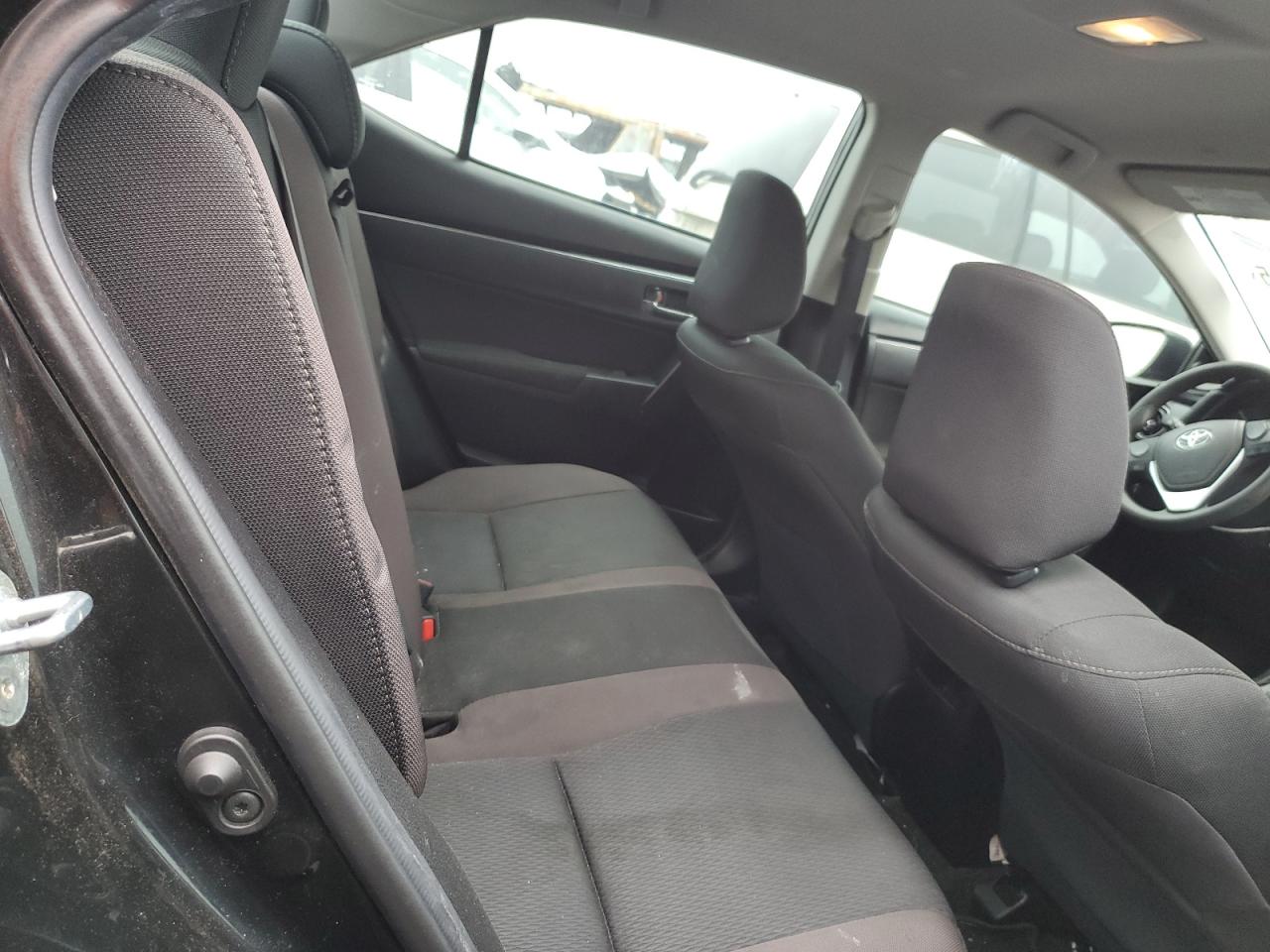 2019 Toyota Corolla L VIN: 5YFBURHE6KP877974 Lot: 84609515