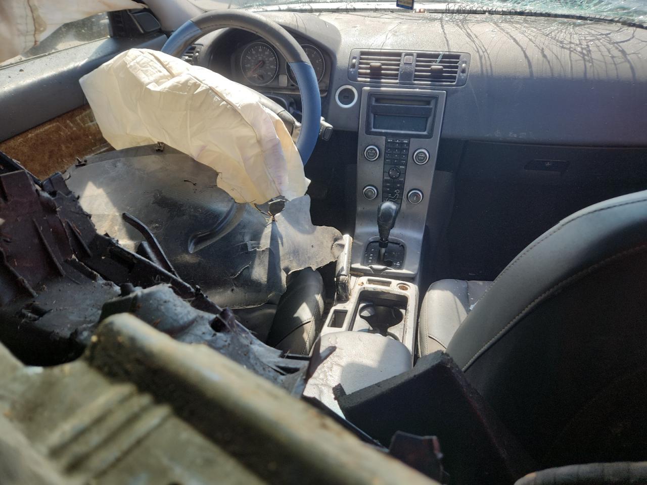 2008 Volvo S40 2.4I VIN: YV1MS382082396248 Lot: 89897655