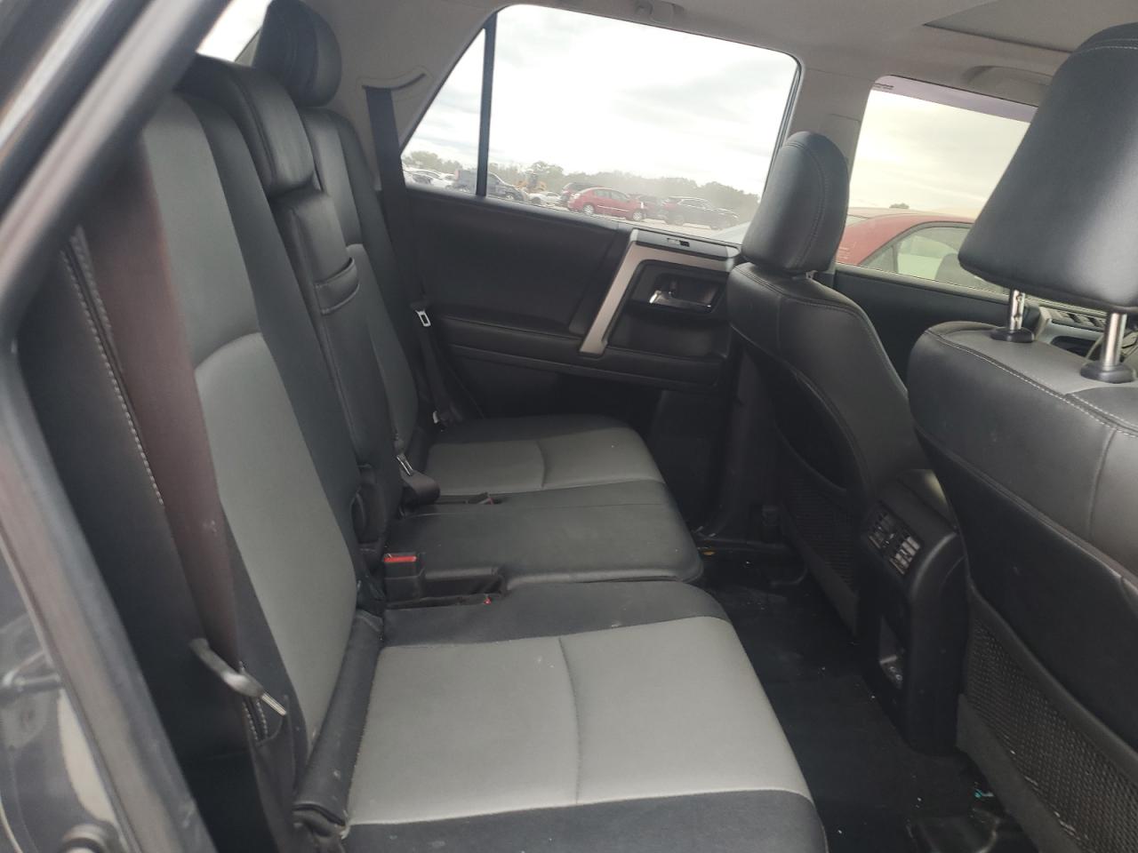 2024 Toyota 4Runner Sr5/Sr5 Premium VIN: JTENU5JR2R6232626 Lot: 85174875