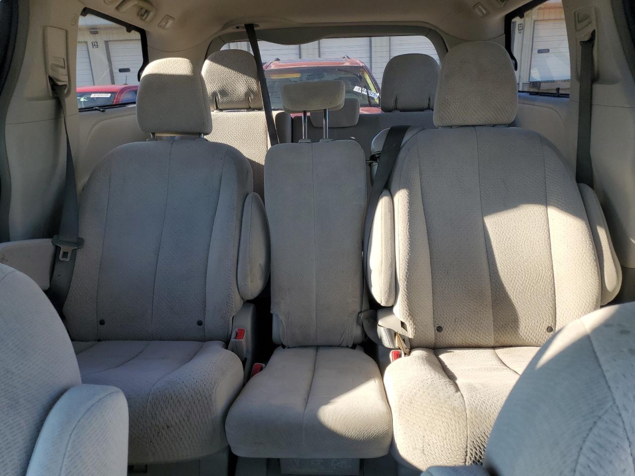 2012 Toyota Sienna Le VIN: 5TDKK3DC7CS257604 Lot: 87441625