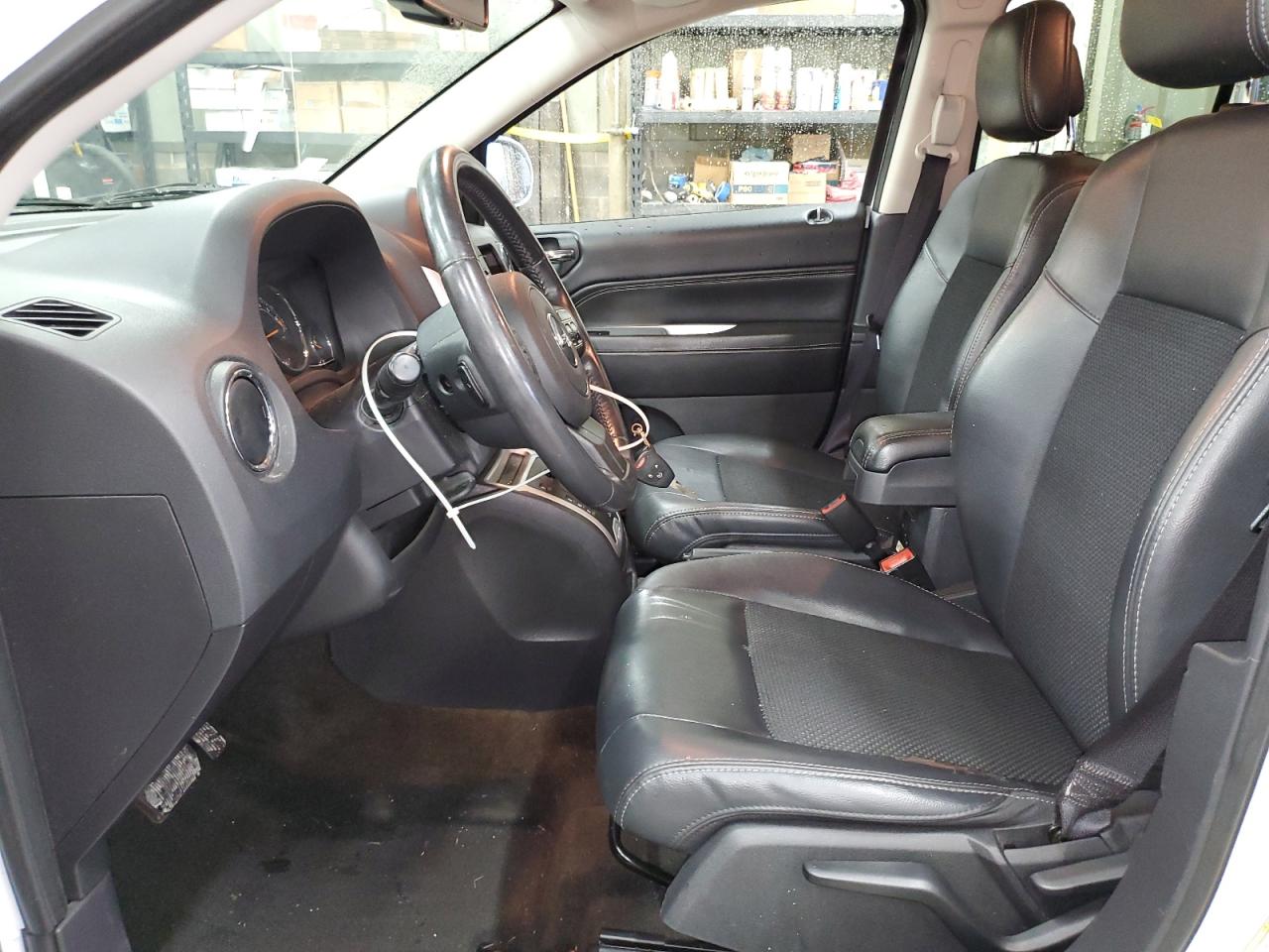 2014 Jeep Compass Latitude VIN: 1C4NJDEB3ED632916 Lot: 90443305