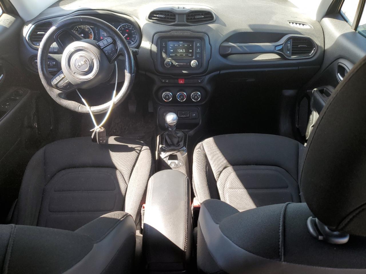2017 Jeep Renegade Latitude VIN: ZACCJBBH3HPF28825 Lot: 82325665