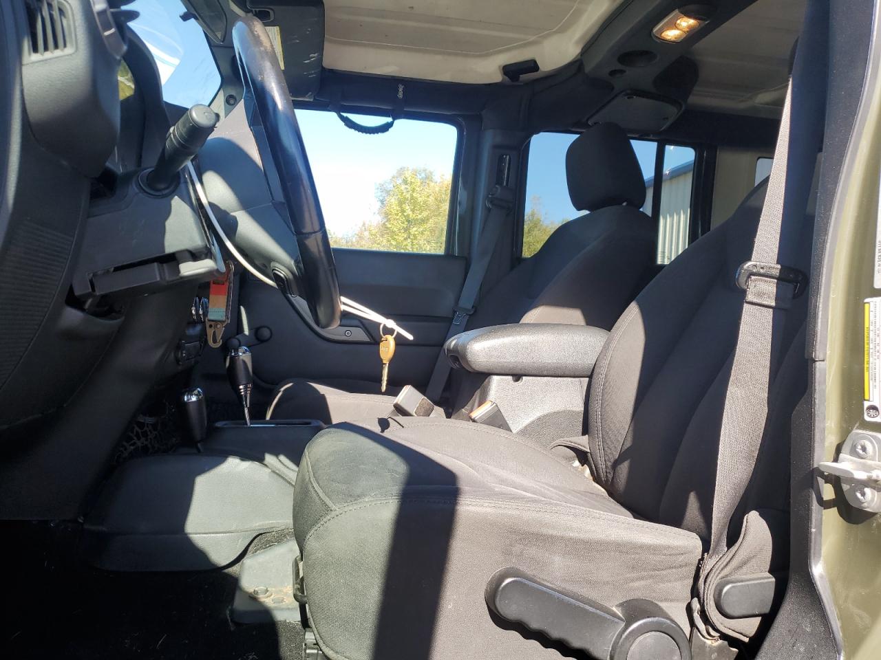 2016 Jeep Wrangler Unlimited Sport VIN: 1C4BJWDG0GL102231 Lot: 82259675