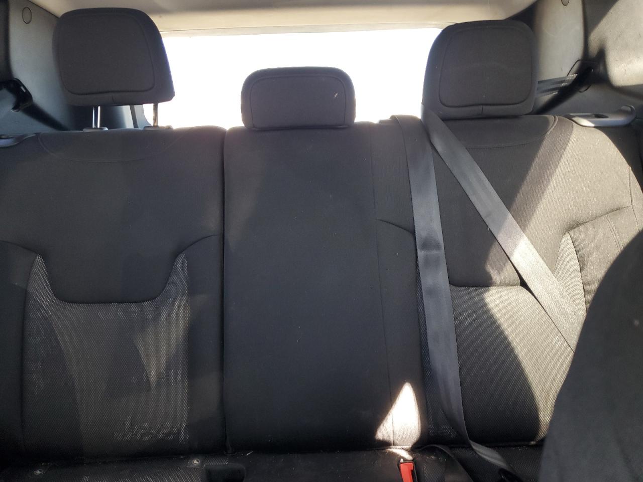 2017 Jeep Renegade Latitude VIN: ZACCJBBBXHPG39772 Lot: 85734465