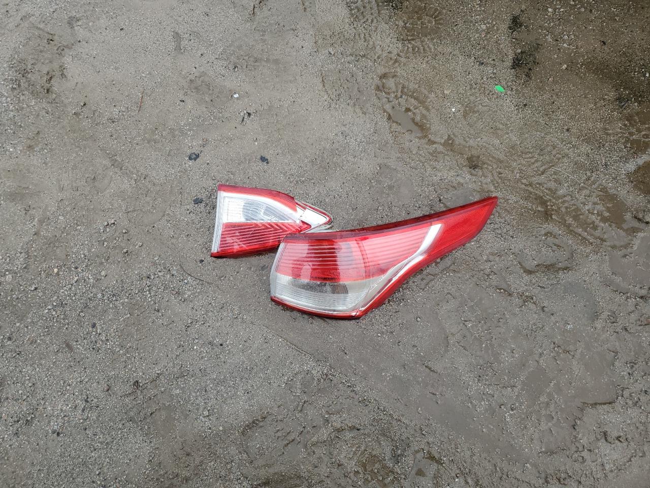 2016 Ford Escape Titanium VIN: 1FMCU0J95GUA90615 Lot: 89806635