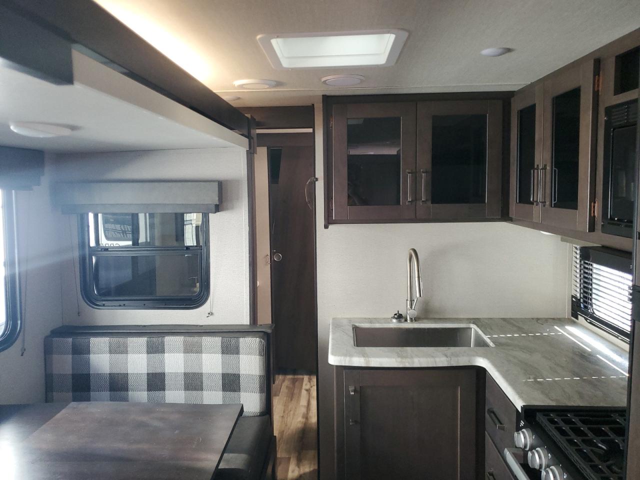2022 Grand Desi Camper VIN: 573TT3720N8823073 Lot: 87014935