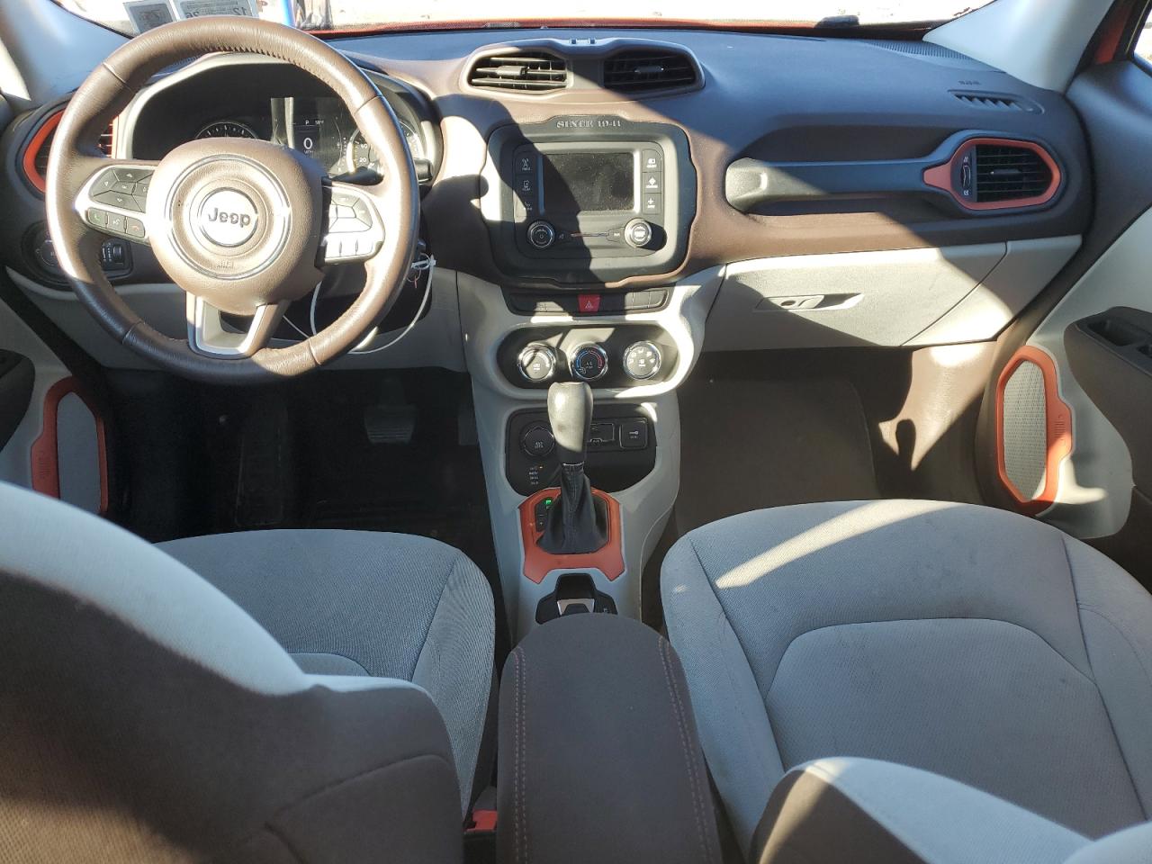 2015 Jeep Renegade Latitude VIN: ZACCJBBT0FPB72321 Lot: 85674035