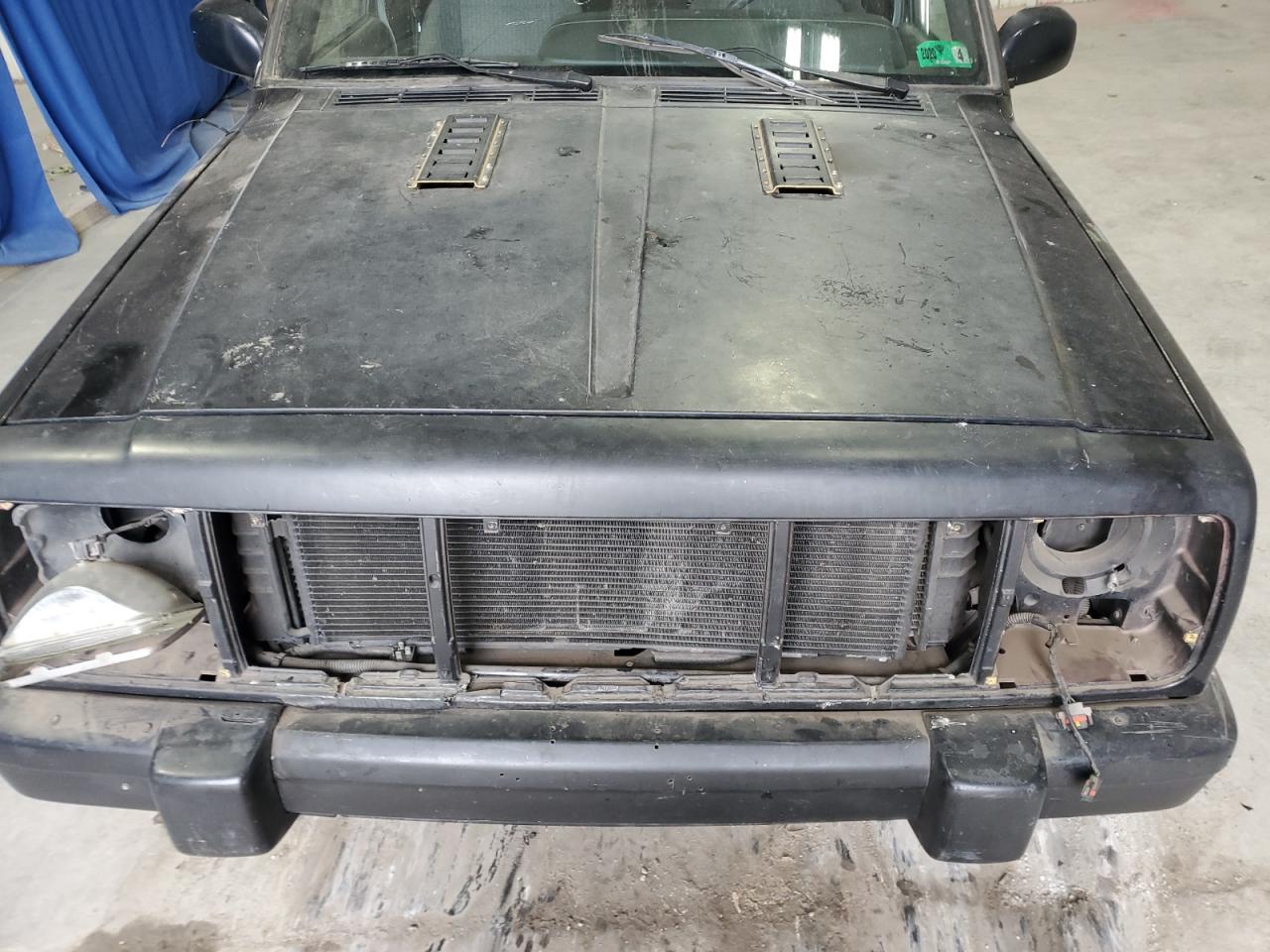 2001 Jeep Cherokee Sport VIN: 1J4FF48S61L629567 Lot: 82771645