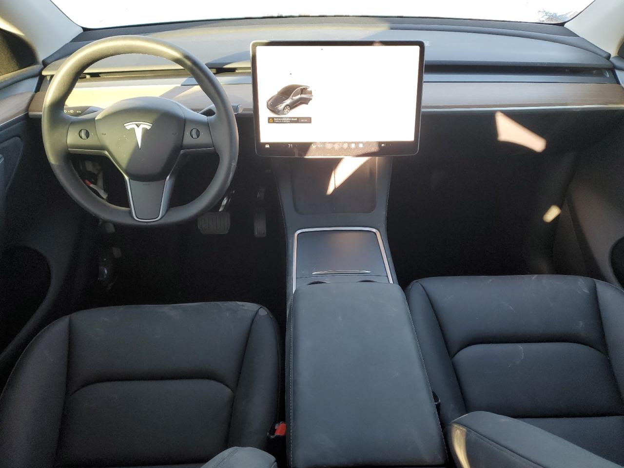 2024 Tesla Model Y VIN: 7SAYGDEE8RA256430 Lot: 87422325