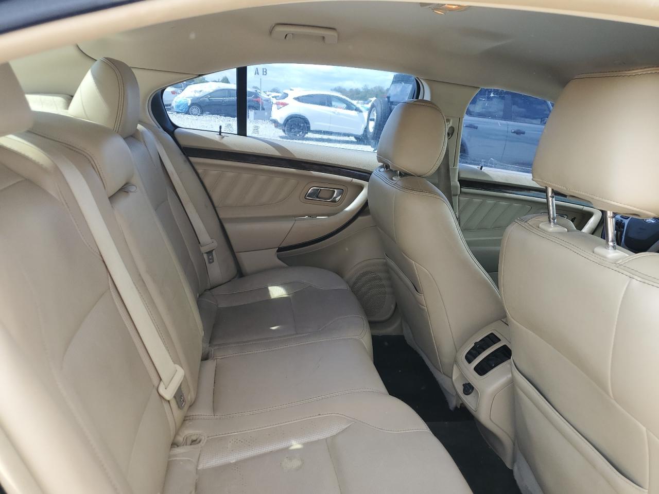 2015 Ford Taurus Limited VIN: 1FAHP2F89FG118366 Lot: 82304315