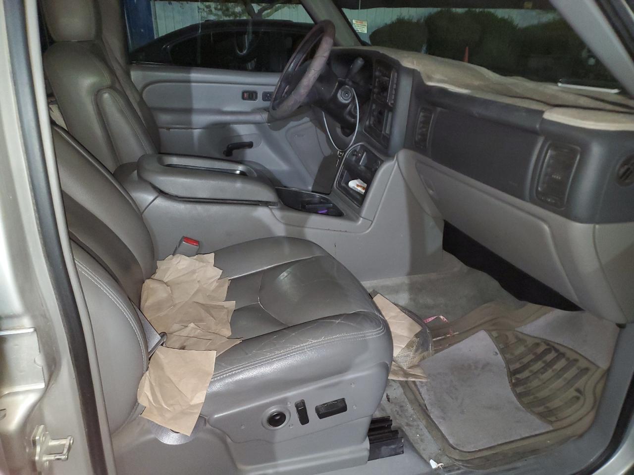 2004 Chevrolet Tahoe K150 VIN: 173660 Lot: 85425745