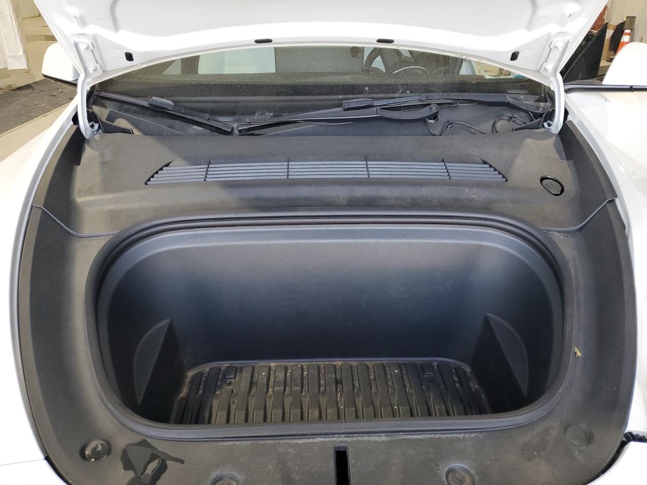 2021 Tesla Model Y VIN: 5YJYGDEE0MF119779 Lot: 90605855