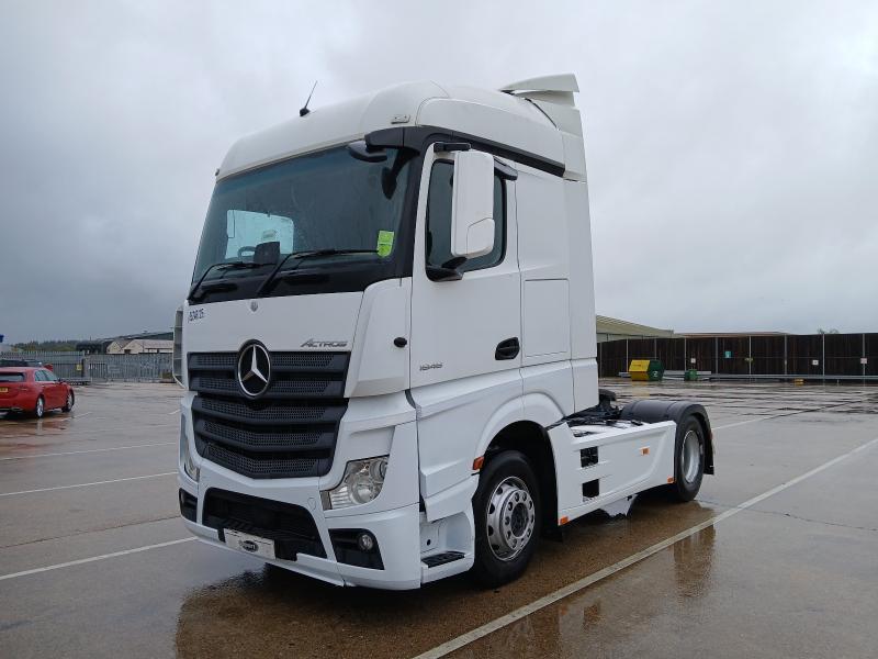 2018 MERCEDES BENZ AROCS (1) for sale at Copart NEWBURY